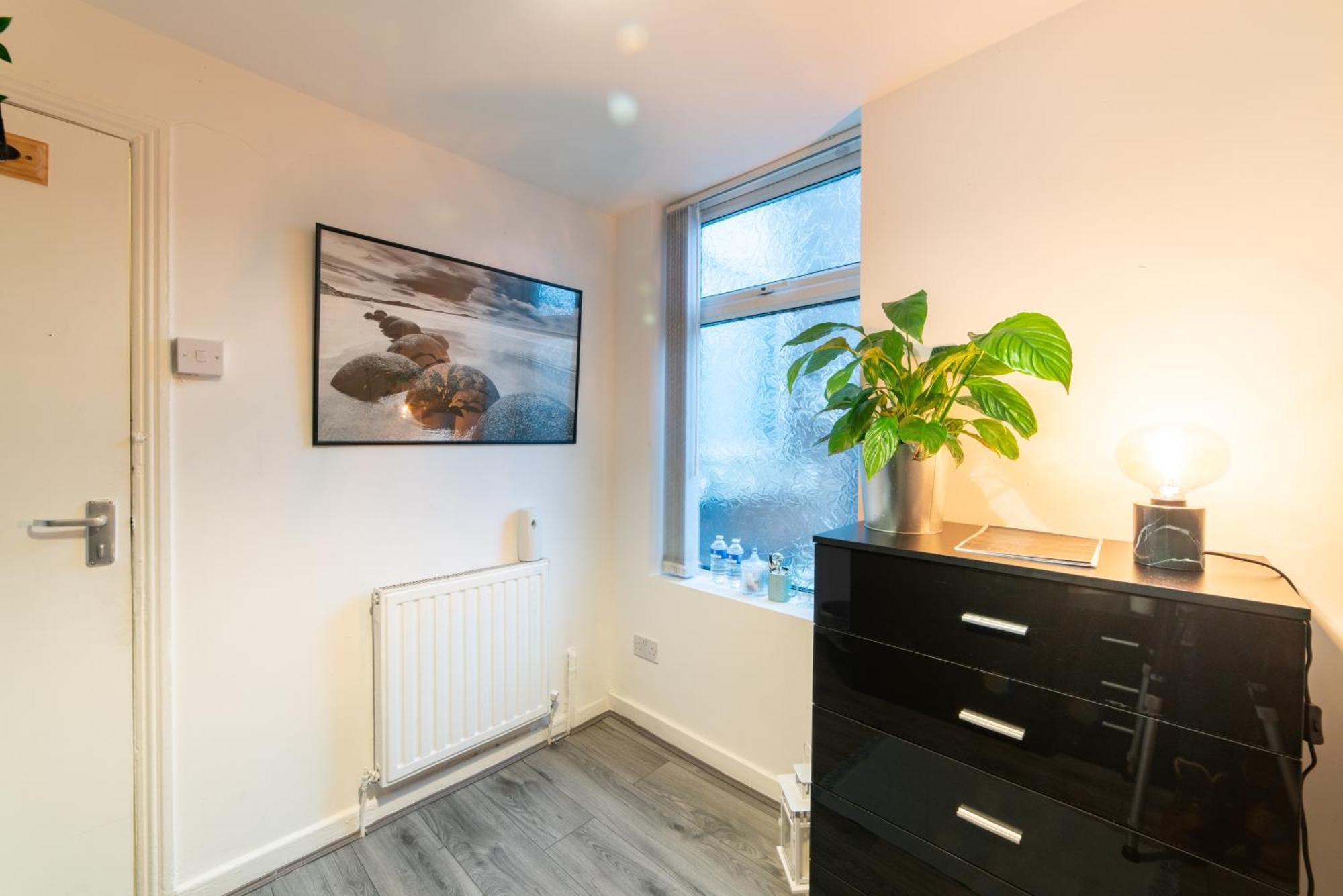 Cozy Rooms In Shared Accommodation Near Anfield Stadium With Parking And Wifi Liverpool Buitenkant foto